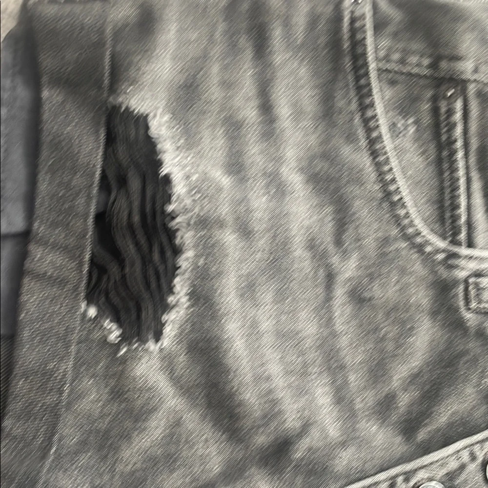 Free People Distressed Jean Shorts NWT - Picture 5 of 6